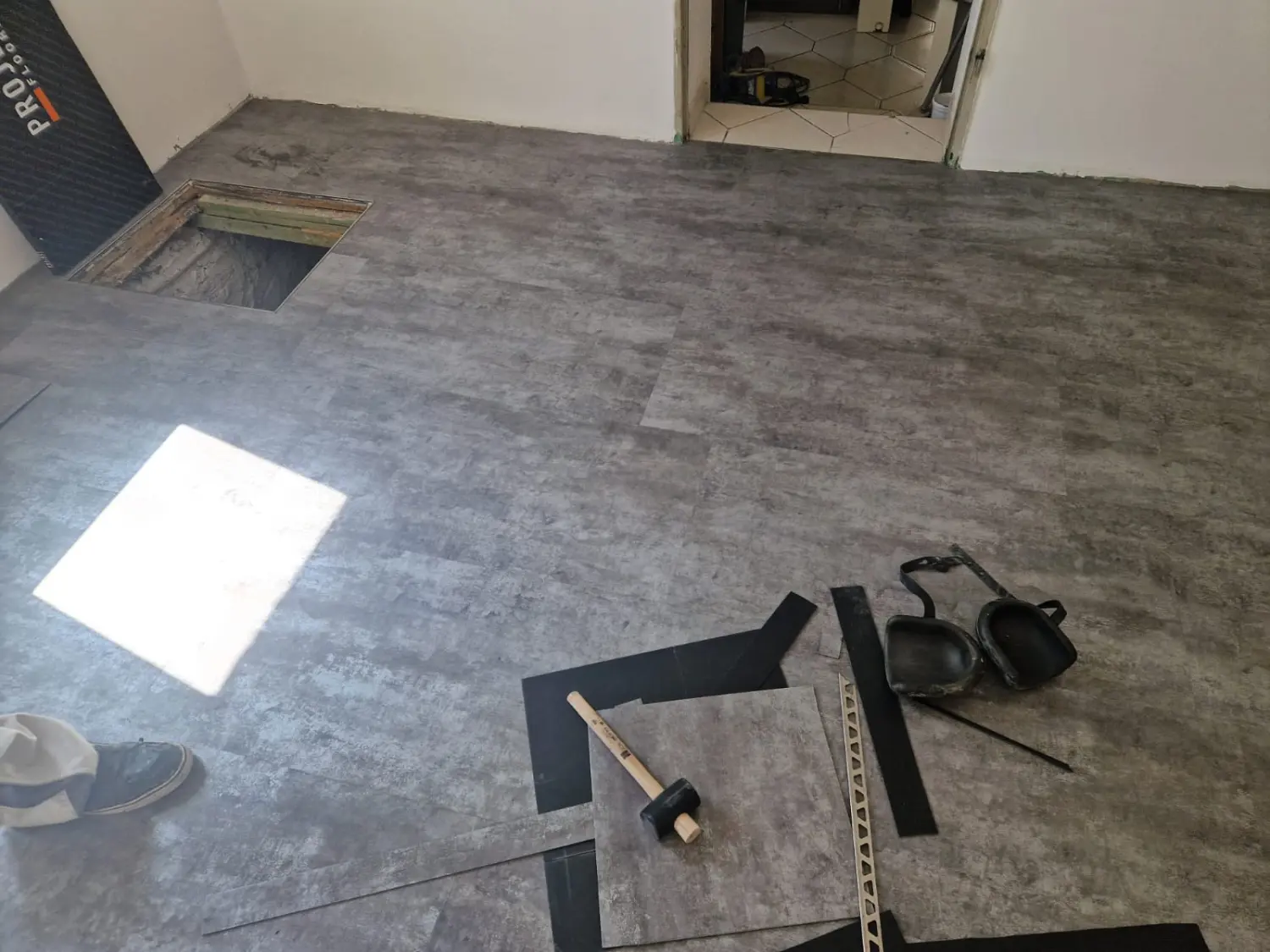 Ausbaubetrieb Hentschel, Handwerker, Maler, Bodenleger, Raumgestalter, Raumausstatter