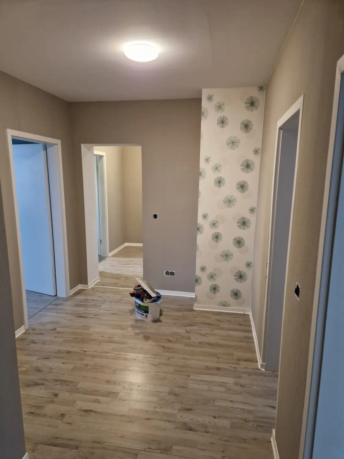 Ausbaubetrieb Hentschel, Handwerker, Maler, Bodenleger, Raumgestalter, Raumausstatter